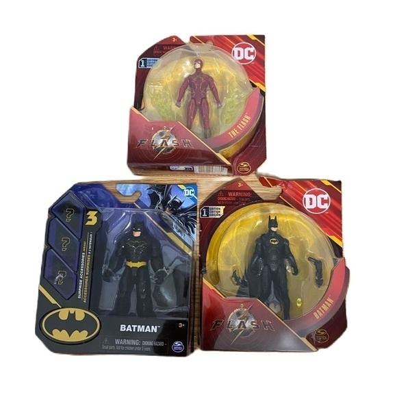 DC Action Figure Bundle Batman The Flash Surprise Accessories 1 Edition 3 Black - Picture 1 of 3